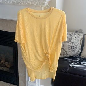yellow tee